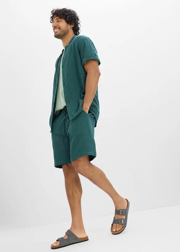 Musselin-Shorts und Hemd (2-tlg.Set) in grün von vorne (Totalaufnahme) - bonprix