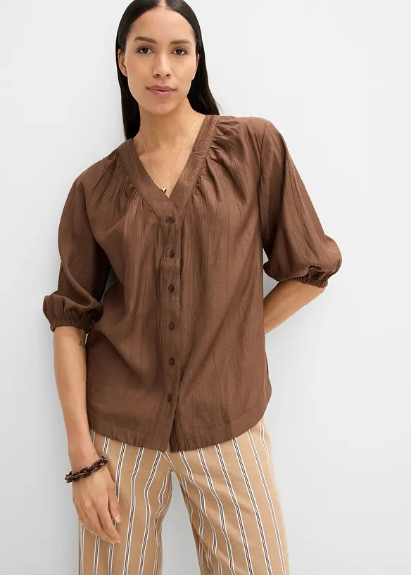 Oversize-Bluse aus softem Viskose-Mix in braun von vorne (im Anschnitt) - bonprix