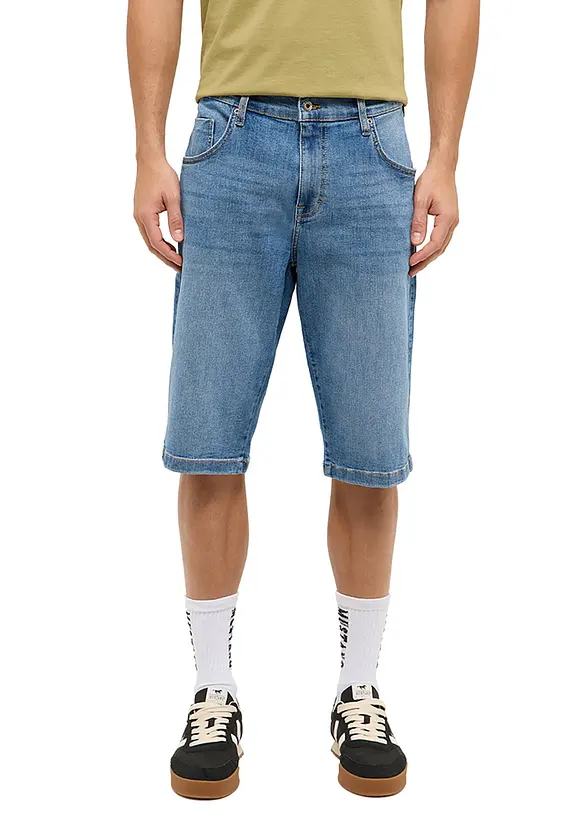 Mustang Denim Stretch-Bermuda, Straight in blau von vorne - Mustang Jeans
