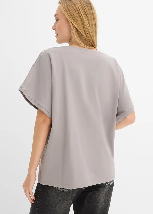 Oversize-Shirt in grau von hinten (im Anschnitt) - bonprix
