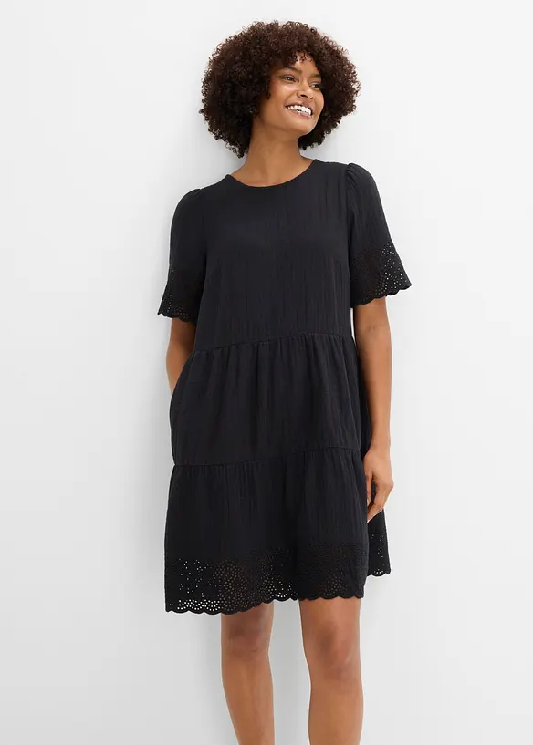 Kleid aus Musselin mit Lochstickerei in schwarz von vorne (Totalaufnahme) - bonprix