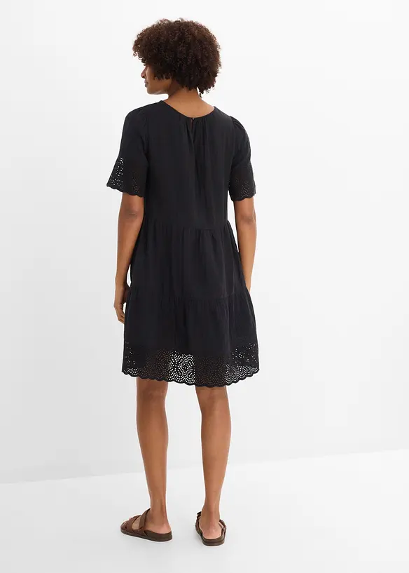 Kleid aus Musselin mit Lochstickerei in schwarz von hinten (Totalaufnahme) - bonprix