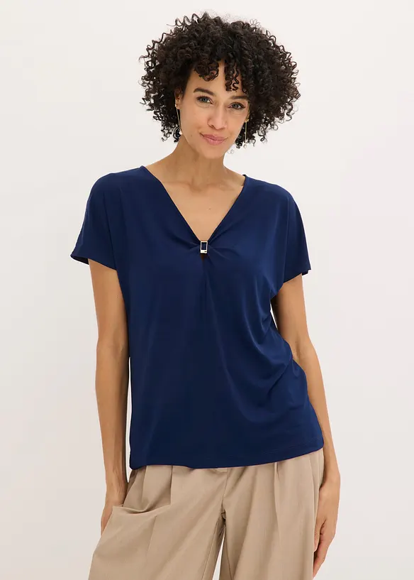 Shirt mit dekorativem Ring in blau von vorne (im Anschnitt) - bonprix