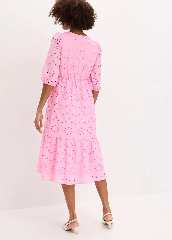 Lochstickerei-Midikleid aus reiner Baumwolle in rosa von hinten (Totalaufnahme) - bonprix Lochstickerei-Midikleid aus reiner Baumwolle in rosa von hinten (Totalaufnahme) - bonprix