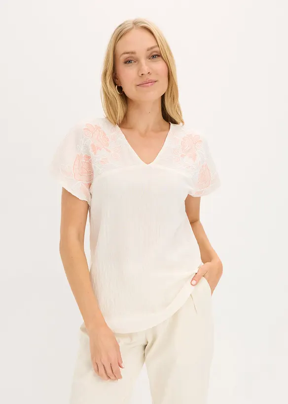 Bluse mit Blumen-Stickerei in weiß von vorne (im Anschnitt) - bonprix Bluse mit Blumen-Stickerei in weiß von vorne (im Anschnitt) - bonprix