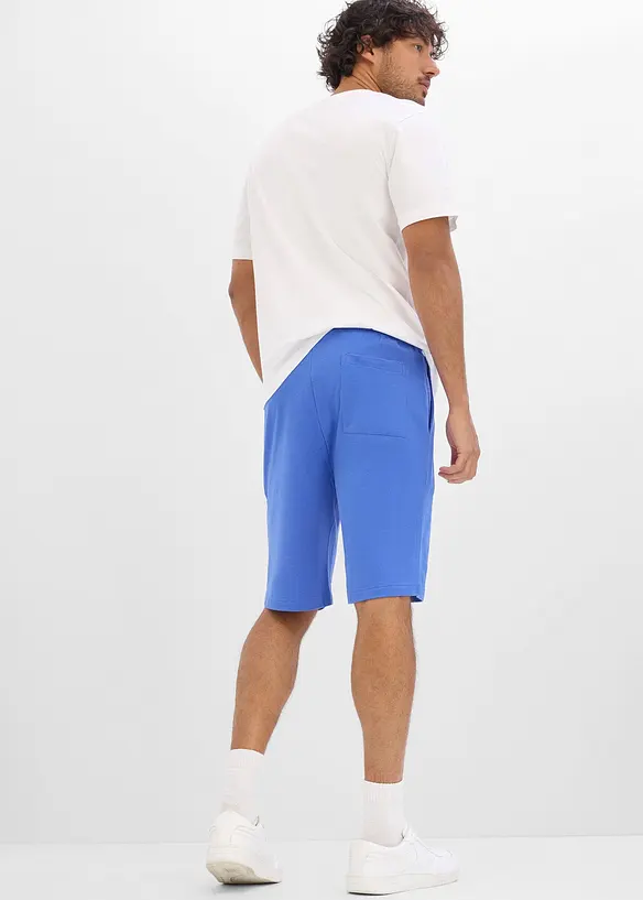 T-Shirt und Sweatbermuda (2-tlg.Set) in weiß von hinten (Totalaufnahme) - bonprix