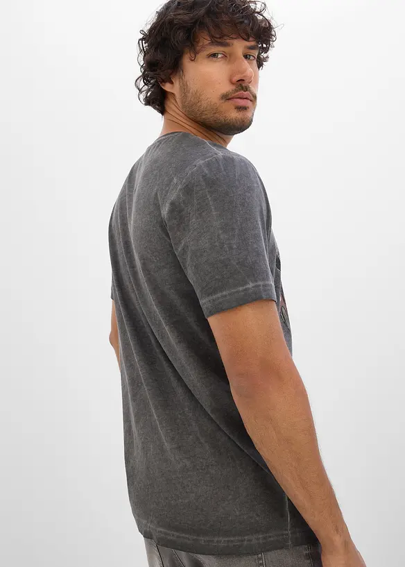 T-Shirt in gewaschener Optik aus reiner Bio-Baumwolle in grau von hinten (im Anschnitt) - bonprix T-Shirt in gewaschener Optik aus reiner Bio-Baumwolle in grau von hinten (im Anschnitt) - bonprix