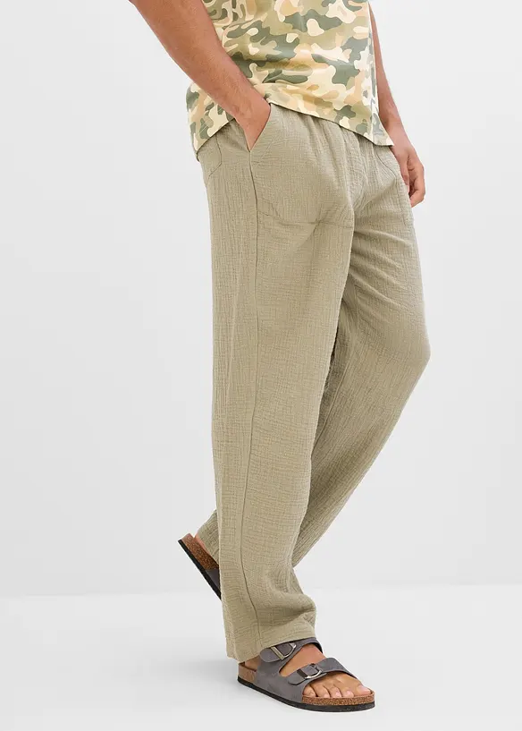 Loose-Fit Schlupfhose aus weichem Musselin, Tapered in grau von vorne - bonprix