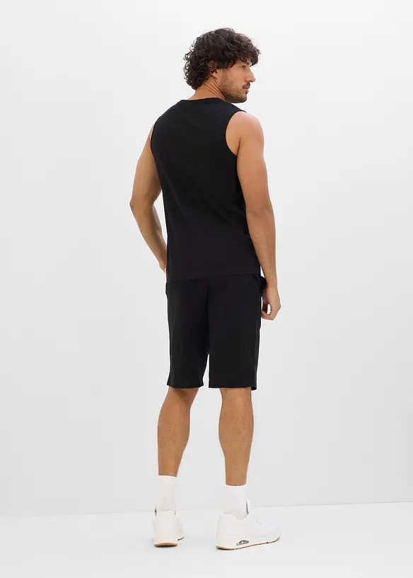 Muskelshirt und kurze Hose (2-tlg.Set) in schwarz von hinten (Totalaufnahme) - bonprix