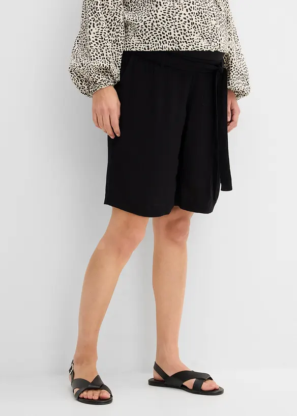 Leichte Umstandsbermuda aus Viskose, Loose Fit in schwarz von vorne - bonprix