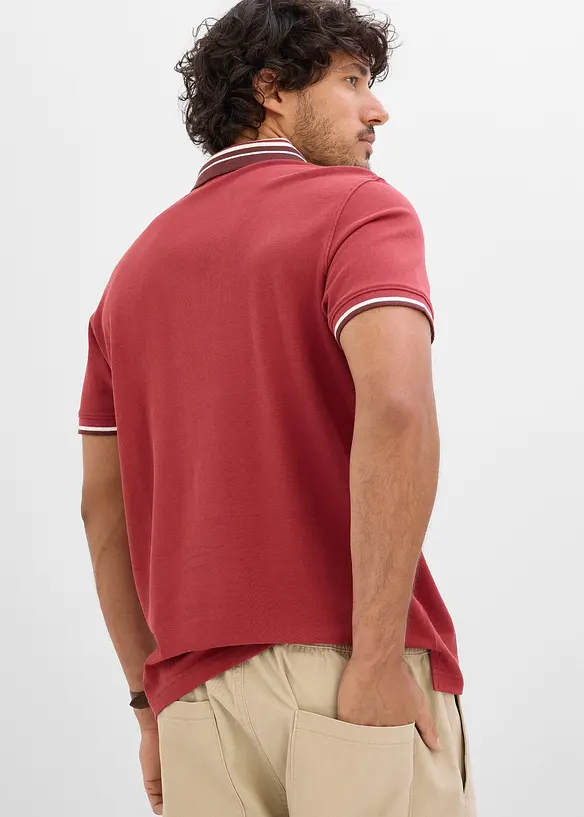 Piqué-Poloshirt aus reiner Bio-Baumwolle in rot von hinten (im Anschnitt) - bonprix