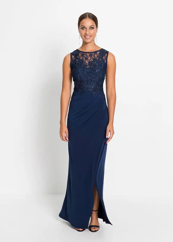 Maxikleid mit Spitze in blau von vorne (Totalaufnahme) - bonprix