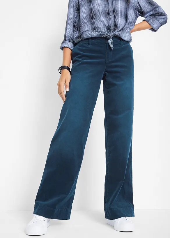 Weite Cordhose aus Baumwoll-Mix in blau von vorne - bonprix