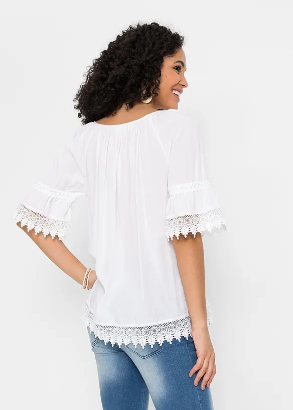 Tunika mit Spitze aus softer Viskose in weiß von hinten (im Anschnitt) - bonprix