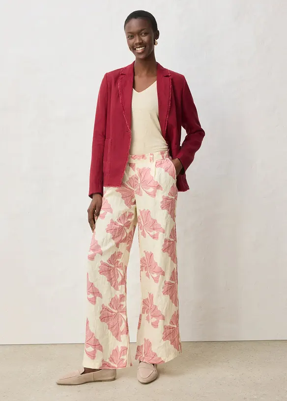 Marlenehose aus reinem Leinen in beige im Look von vorne (Totalaufnahme) - bonprix Marlenehose aus reinem Leinen in beige im Look von vorne (Totalaufnahme) - bonprix