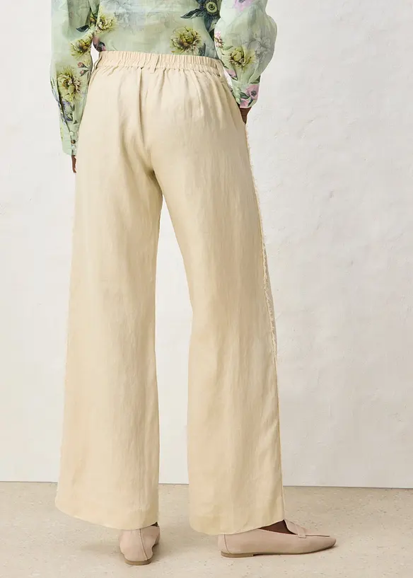 Leinenhose mit weitem Bein in beige von hinten - bonprix