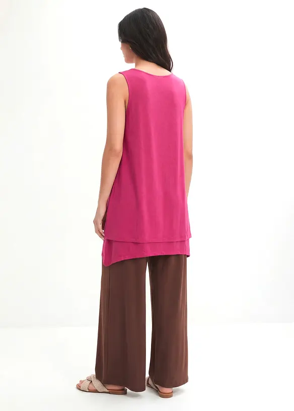 Doppellagiges Long-Top aus Viskose-Mix in pink von hinten (im Anschnitt) - bonprix