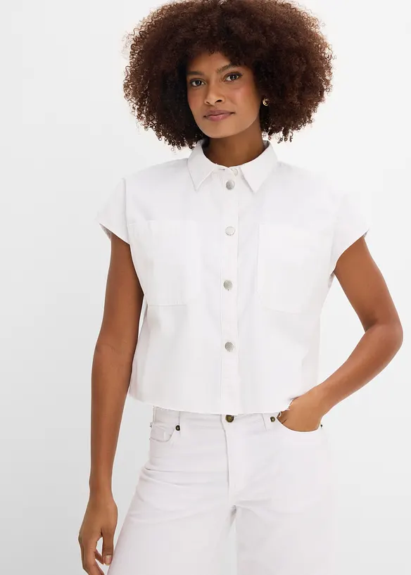 Kurze Boxy-Jeansbluse in weiß von vorne (im Anschnitt) - bonprix