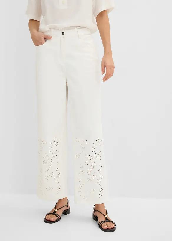 Twillhose aus Baumwoll-Mix mit Broidery Anglaise in weiß von vorne - bonprix