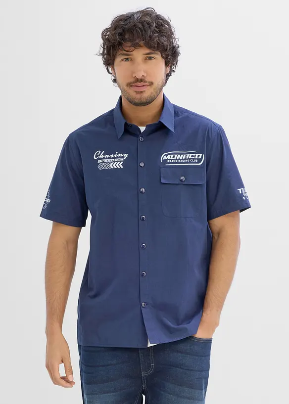 Kurzarmhemd aus reiner Bio-Baumwolle in blau von vorne (im Anschnitt) - bonprix