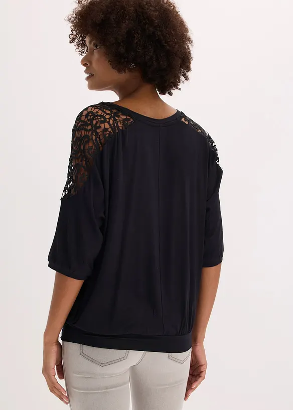 Oversize-Shirt  aus Viskose-Mix in schwarz von hinten (im Anschnitt) - bonprix