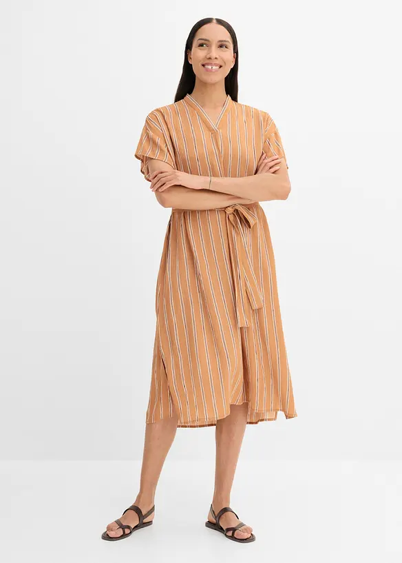 Kaftan-Kleid aus softer Viskose in beige von vorne (Totalaufnahme) - bonprix Kaftan-Kleid aus softer Viskose in beige von vorne (Totalaufnahme) - bonprix