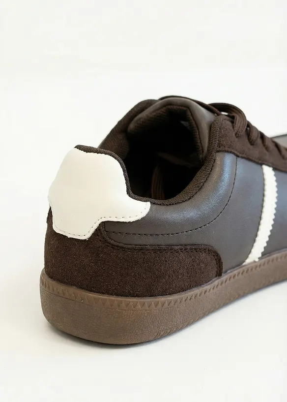 Sneaker im Retrolook in braun - bonprix