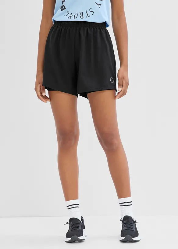 Sport-Shorts mit integrierter Radlerhose 2-in1, schnelltrocknend in schwarz von vorne - bonprix