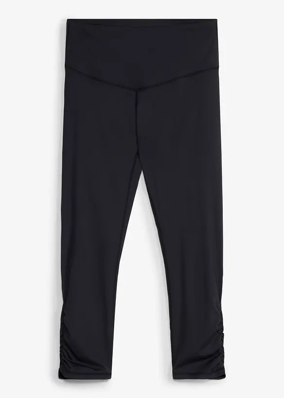 Ultraleichte Sport-Capri-Leggings mit Raffung, schnelltrocknend in schwarz von vorne - bonprix Ultraleichte Sport-Capri-Leggings mit Raffung, schnelltrocknend in schwarz von vorne - bonprix
