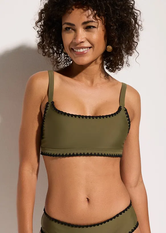 Bustier-Bikinioberteil mit Häkelkante in grün von vorne (im Anschnitt) - bonprix