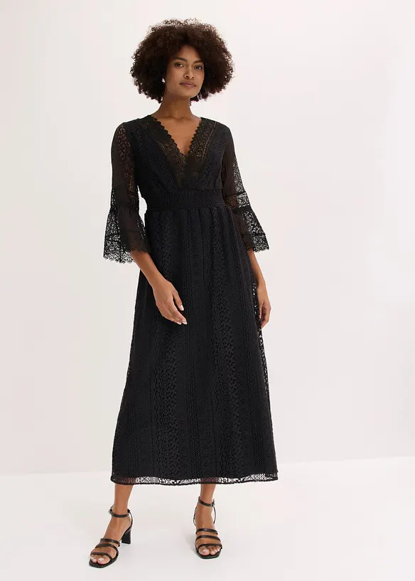 Maxikleid in Crochet-Optik  und Spitzendetails in schwarz von vorne (Totalaufnahme) - bonprix