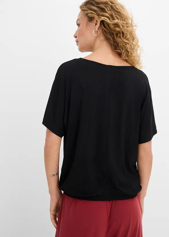 Oversize-Shirt aus softem Viskose-Mix in schwarz von hinten (im Anschnitt) - bonprix