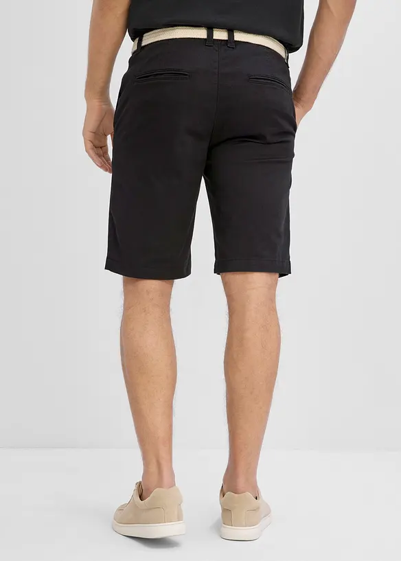 Stretch-Bermuda mit Gürtel in Regular Fit in schwarz von hinten - bonprix