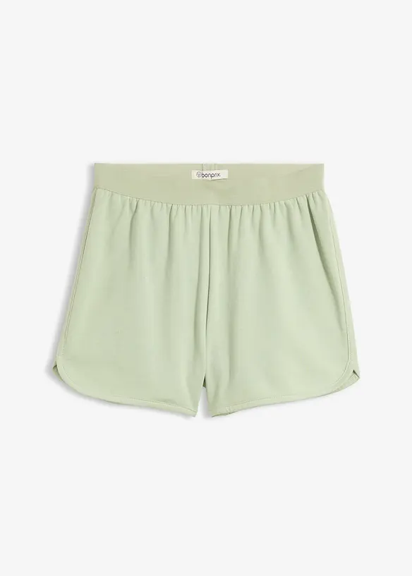 Sweat-Shorts mit abgerundetem Saum in grün von vorne - bonprix