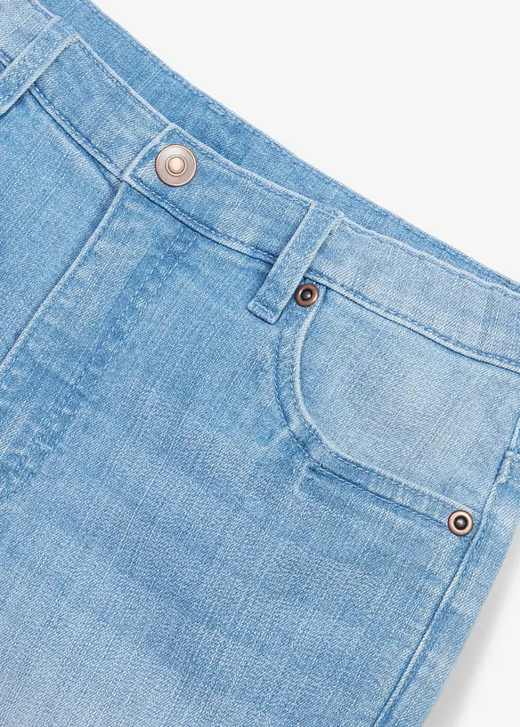 Jeans-Shorts mit Bio-Baumwolle, Mid Waist in blau - bonprix