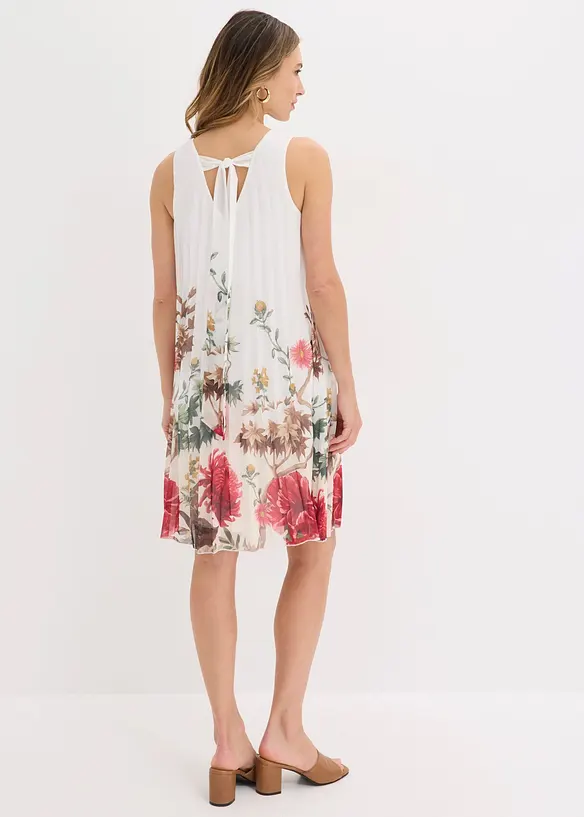 Minikleid in weiß von hinten (Totalaufnahme) - bonprix