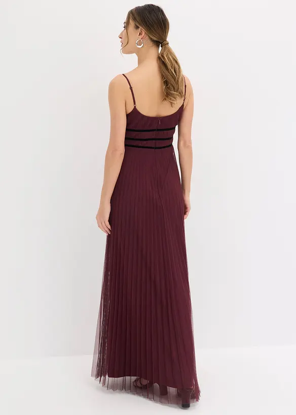 Abendkleid aus zartem Tüll mit Plisseé in rot von hinten (Totalaufnahme) - bonprix