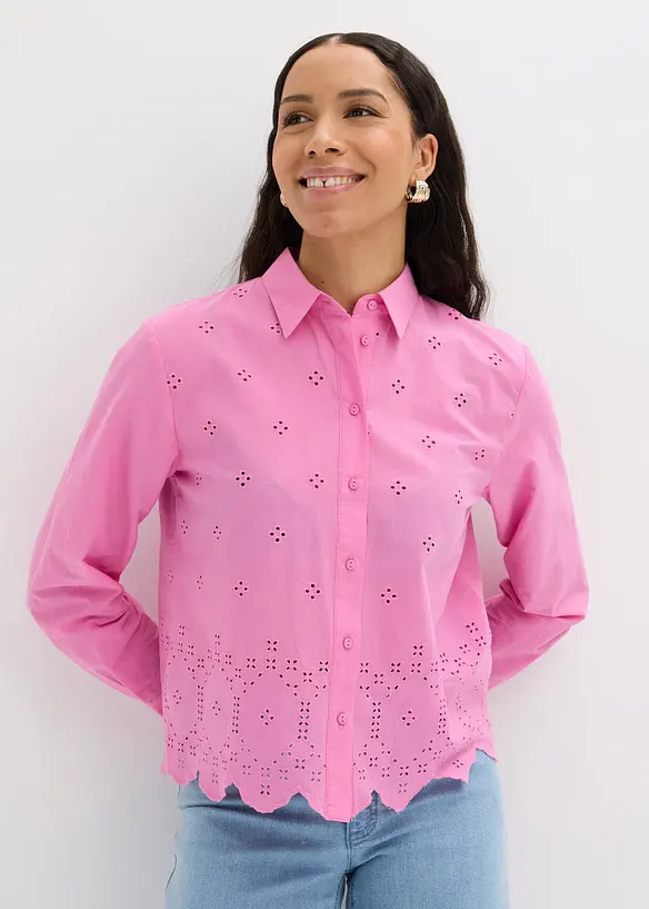 Lochstickerei-Bluse aus reiner Bio-Baumwolle in pink von vorne (im Anschnitt) - bonprix