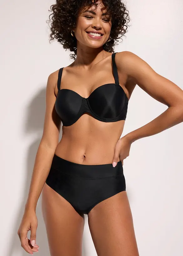 Balconette-Bikini schnelltrocknend (2-tlg.Set) in schwarz von vorne (Totalaufnahme) - bonprix