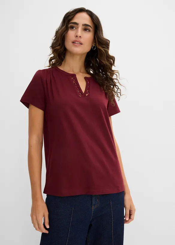 Baumwoll-Shirt mit dekorativem Ausschnitt in rot von vorne (im Anschnitt) - bonprix Baumwoll-Shirt mit dekorativem Ausschnitt in rot von vorne (im Anschnitt) - bonprix