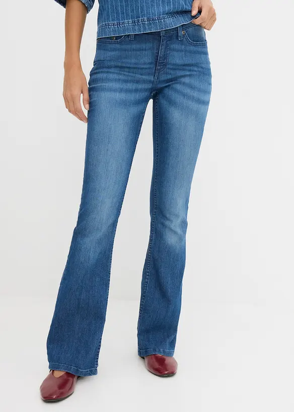 Bootcut-Jeans Mid Waist, Stretch in blau von vorne - bonprix