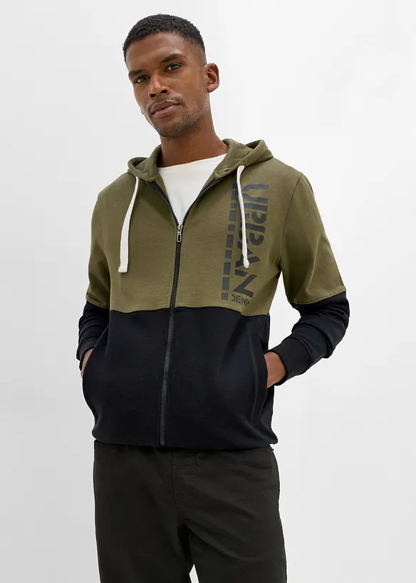 Kapuzen-Sweatjacke aus reiner Bio-Baumwolle in schwarz von vorne (im Anschnitt) - bonprix