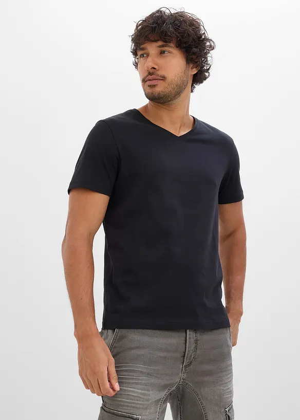 T-Shirt mit V-Ausschnitt (3er Pack) in schwarz von vorne (im Anschnitt) - bonprix