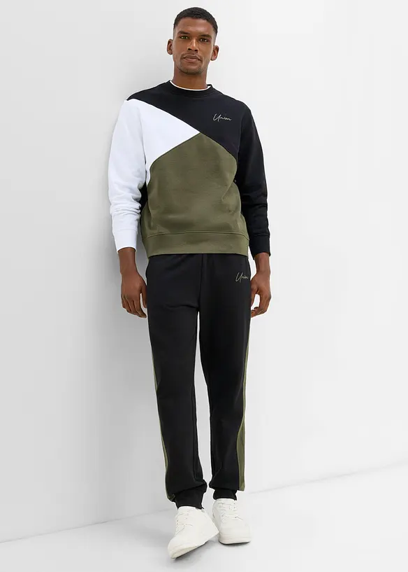 Jogginganzug (2-tlg. Set) in schwarz von vorne (Totalaufnahme) - bonprix