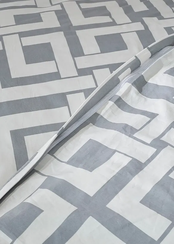 Perkal-Bettwäsche in grau (Detailaufnahme) - bonprix