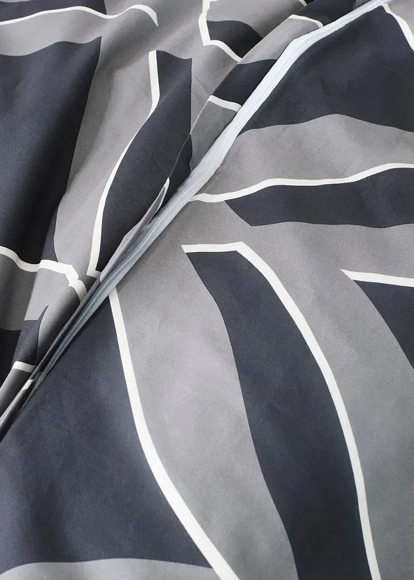 Perkal-Bettwäsche in grau (Detailaufnahme) - bonprix