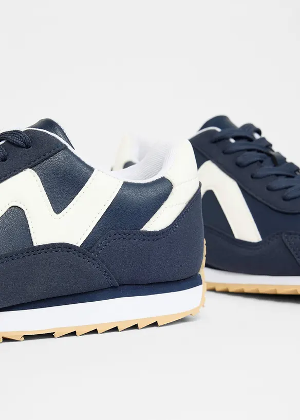 Sneaker mit Profilsohle in blau - bonprix