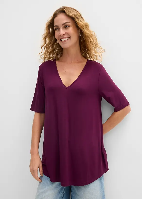 Longshirt aus softer Viskose in lila von vorne (im Anschnitt) - bonprix