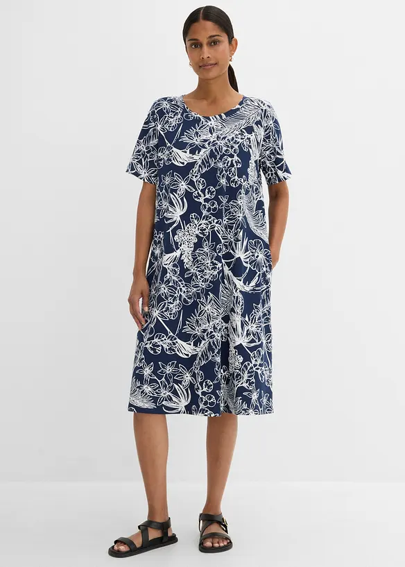 Shirtkleid mit Eingriffstaschen in blau von vorne (Totalaufnahme) - bonprix
