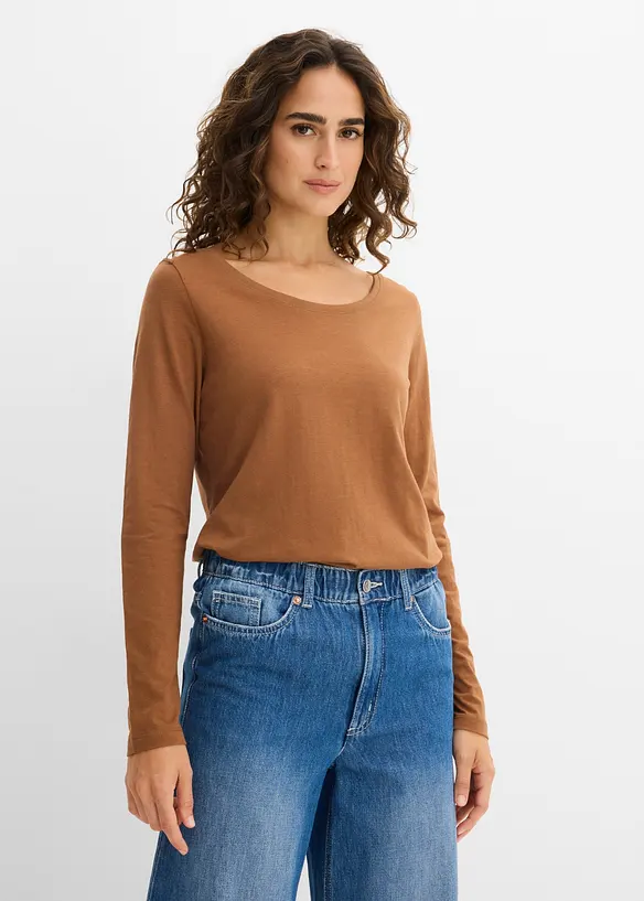 Langarmshirt aus leichtem Slub-Jersey-Material in braun von vorne (im Anschnitt) - bonprix Langarmshirt aus leichtem Slub-Jersey-Material in braun von vorne (im Anschnitt) - bonprix